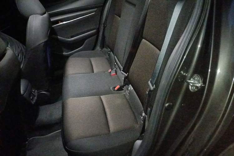 Used Mazda 3 Axela 2021 2.0L Automatic Zhiqing Edition Left Rear Seat