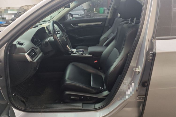 Used Honda Accord 2018 260TURBO Prestige Edition China VI Left Front Seat