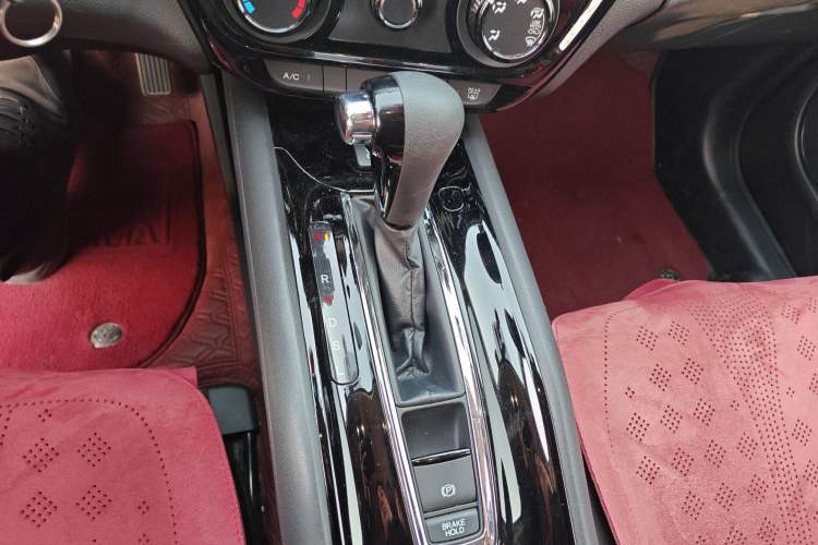 Used Honda Vezel 2022 1.5L CVT Phantom Night Pioneer Edition
