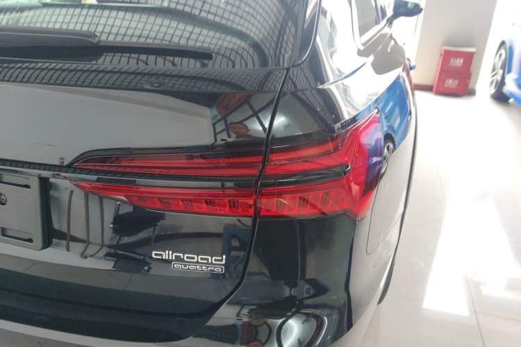 Used Audi A6 2024 allroad quattro 55 TFSI Prestige Off-Road Model