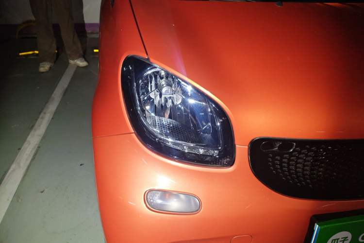 Used smart fortwo 2015 1.0L 52 kW Hardtop Passion Edition
