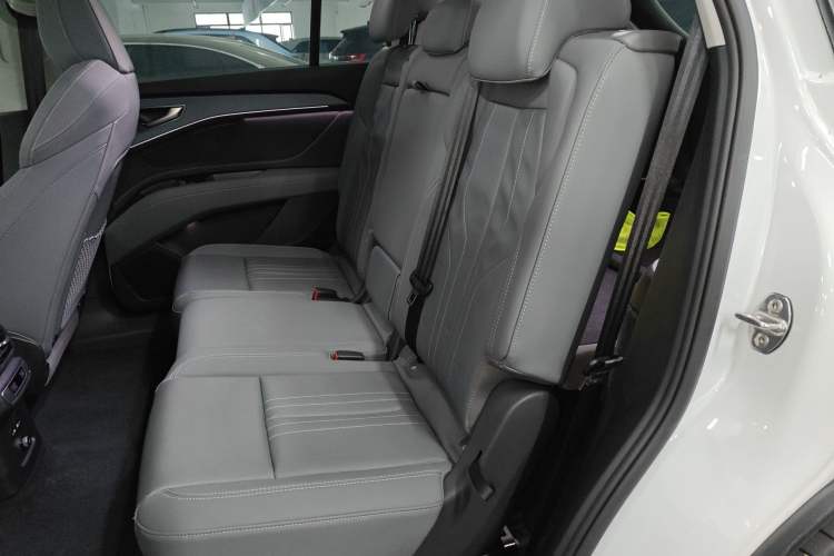 Used Audi Q5 e-tron 2023 40 e-tron Starry Edition Mecha Kit
