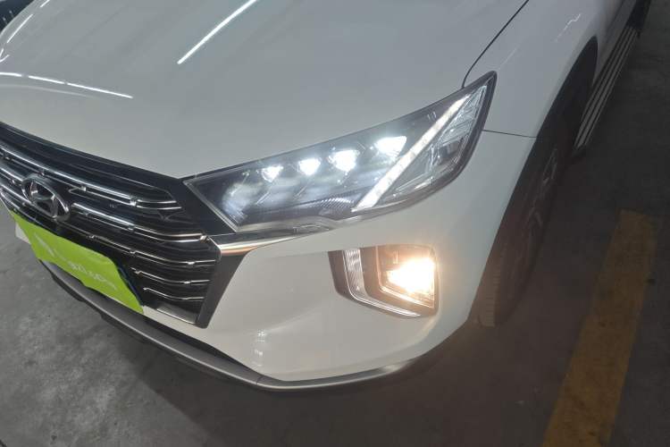 Used Hyundai Tucson 2020 280TGDi Two-Wheel-Drive GLS Fashion Edition China VI Standard