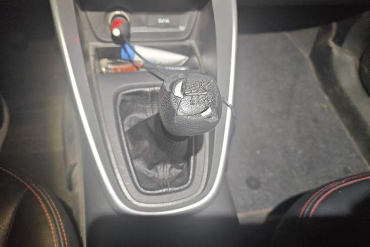 Used Baojun 510 2017 1.5L manual Comfort trim