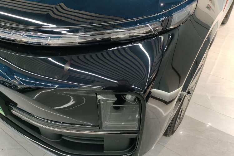 Used Li Auto L8 2025 Pro Smart Refresh Edition