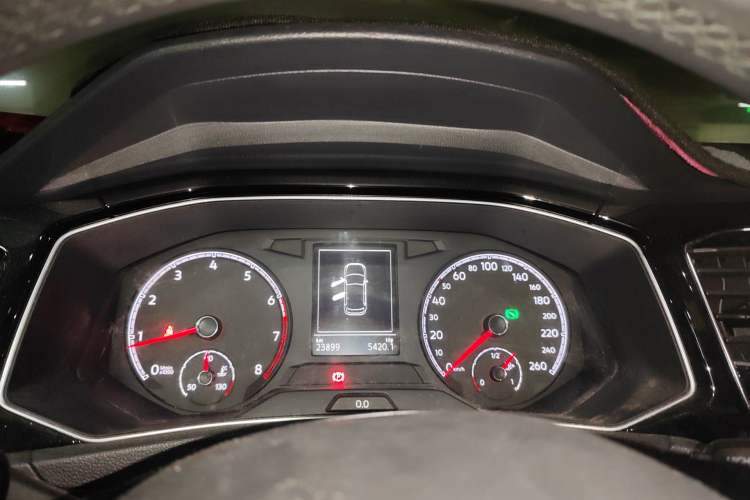 Used Volkswagen T-ROC 2018 280TSI DSG Two-Wheel-Drive Comfort Version China V Standard Instrument Cluster