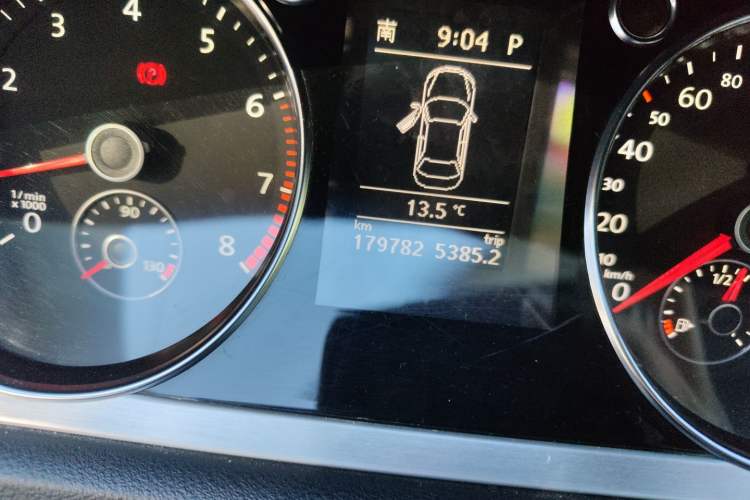 Used Volkswagen FAW-Volkswagen CC 2011 2.0 TSI Luxury Edition
