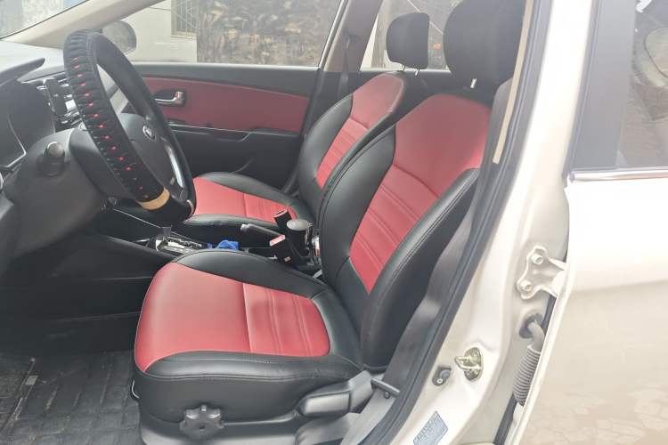 Used Kia K2 2015 Hatchback 1.4L AT GLS Cool Edition