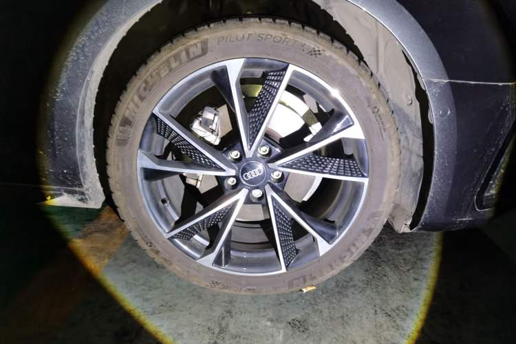 Used Audi A4L 2022 40 TFSI Luxury Dynamic Model