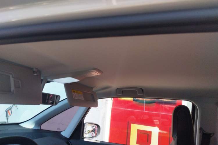 Used Baojun KiWi EV 2021 Artist Model Lithium Iron Phosphate
