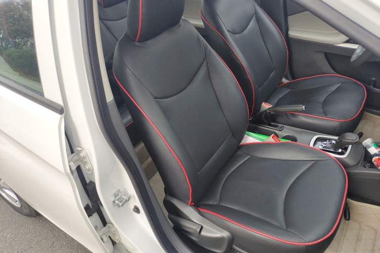 Used Chevrolet Sail 2015 Sail 3 1.3L AMT Ideal Edition Right Front Seat