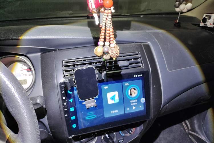 Used Nissan Livina 2010 JINRUI Edition 1.6L Manual Smart Model Audio And AC Panel