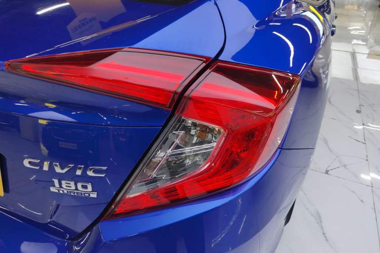 Used Honda Civic 2016 180TURBO CVT Comfort Version Exterior 3