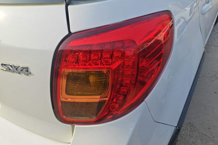 Used Suzuki SX4 2013 1.6L Automatic CoolRide Model
