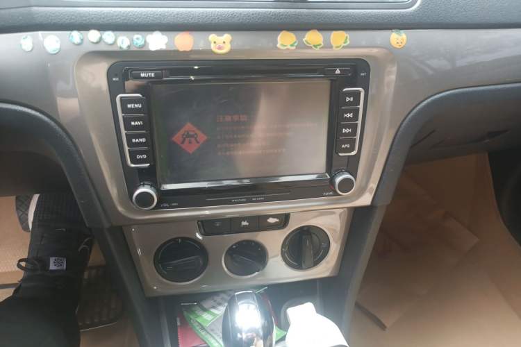 Used Volkswagen Lavida 2013 Revised Classic 1.6L Automatic Fashion Edition