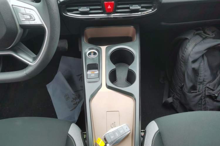 Used SOL E10X 2023 301 km Four-Leaf Clover 36 kW