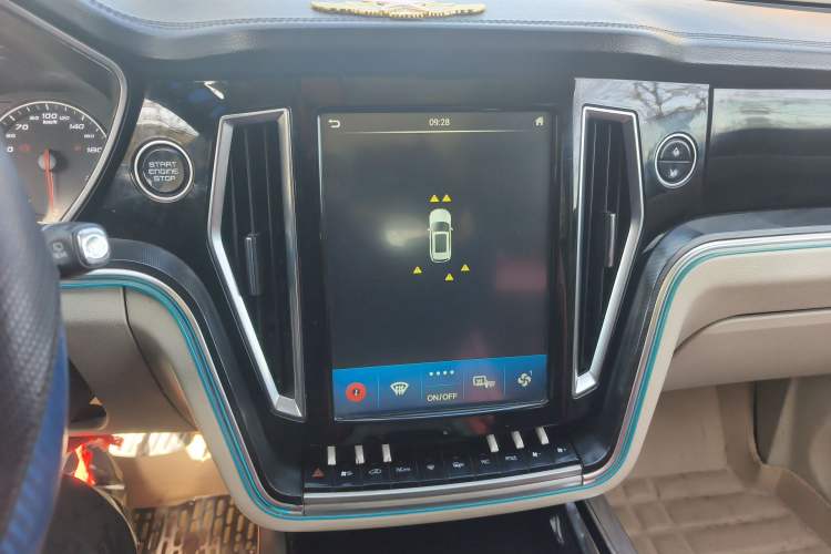 Used Zotye T700 2017 1.8T Dual-Clutch Luxury Model Audio And AC Panel