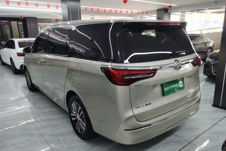 Used Buick GL8 2021 ES Landtrek 653T Comfort Edition