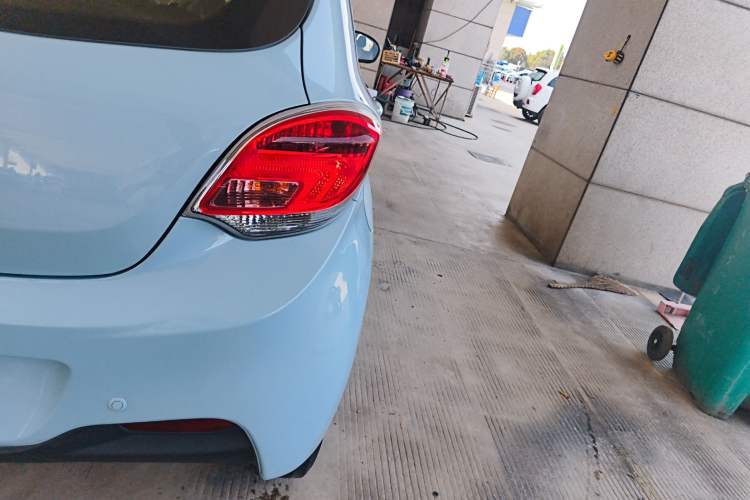 Used CHANGAN OSHAN Benni E-Star 2021 National Edition Xin Yue Version Lithium Iron Phosphate (31.95 kWh) Exterior 3