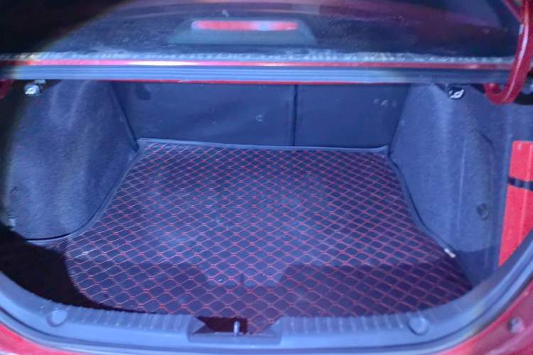 Used Mazda Mazda 3 Axela 2016 Sedan 1.5L Automatic Luxury Model