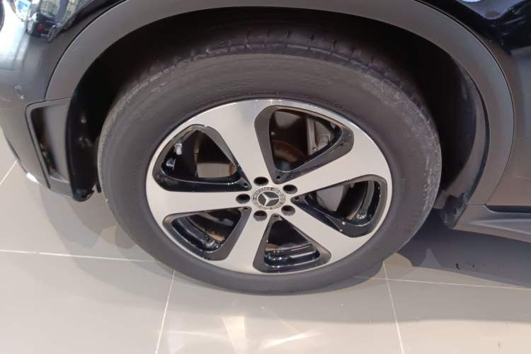 Used Mercedes-Benz GLC 2022 Facelifted GLC 260 L 4MATIC Dynamic Edition Exterior 4