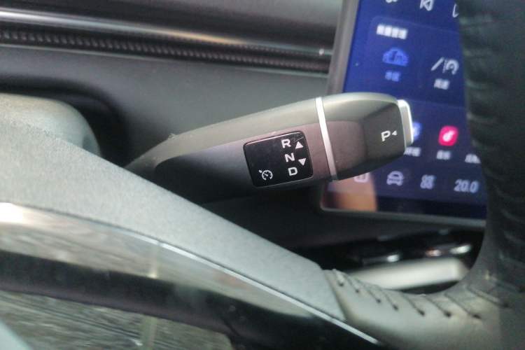 Used Deepal L07 2024 230Max Range-Extended Version Gear Lever