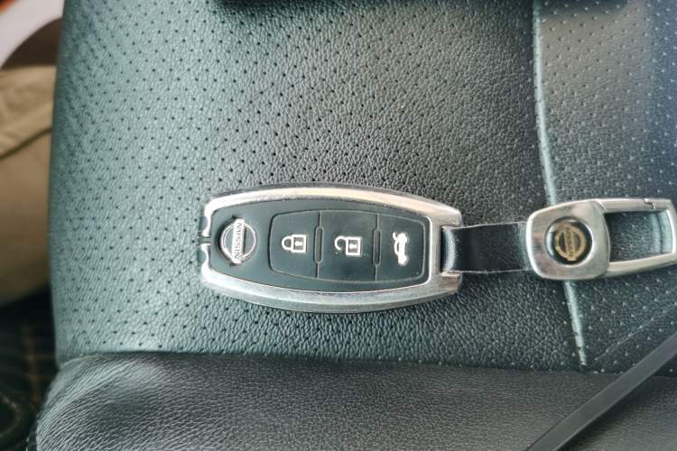 Used Nissan Sylphy 2019 1.6XV CVT Smart Connect Luxury Edition China V Standard Vehicle Key