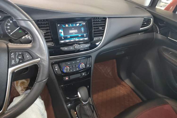 Used Buick Encore 2017 18T Automatic Two-Wheel Drive Urban Elite Model
