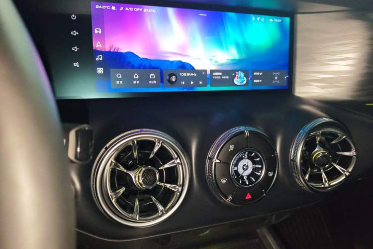 Used Tank 300 2021 City Edition 2.0T—Truly Stylish
