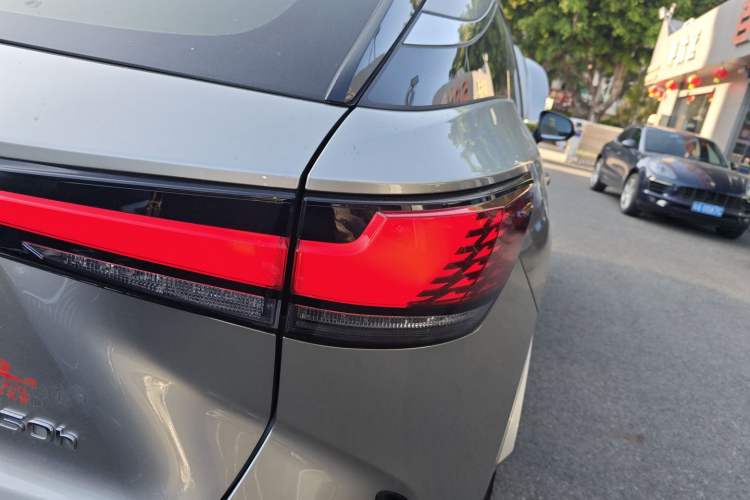 Used Lexus RX 2023 350h Two-Wheel Drive Enjoyment Version