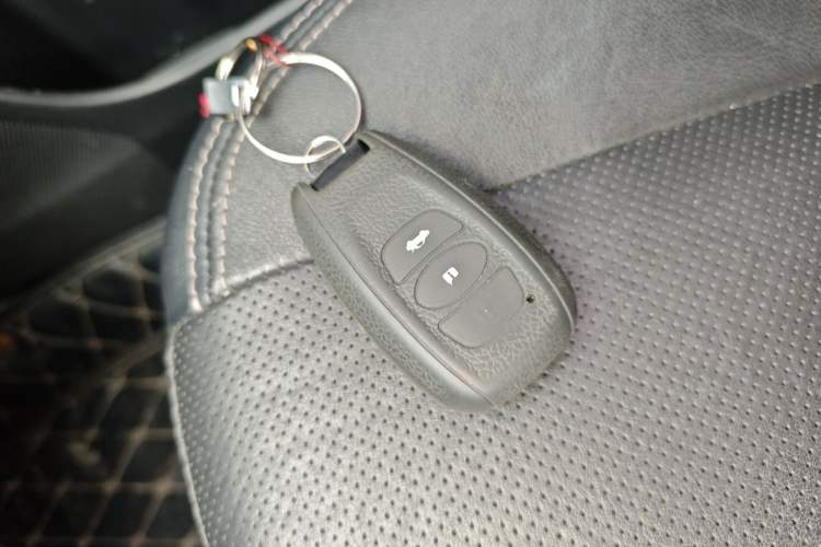 Used Subaru Forester 2015 2.5i Luxury Enjoyment Edition Vehicle Key