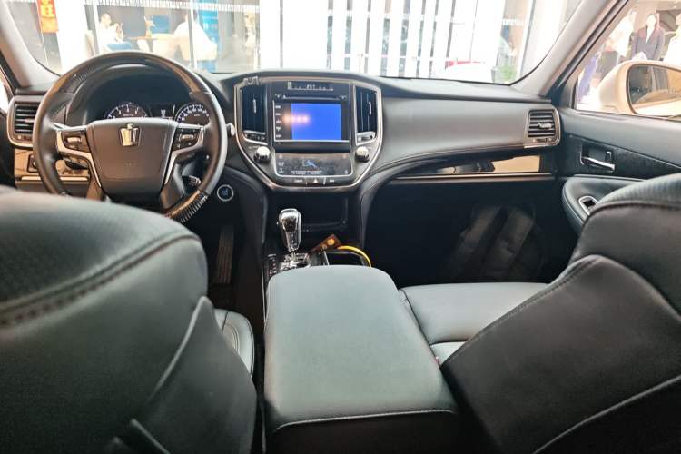 Used Toyota Crown 2018 2.0T Fashion Edition