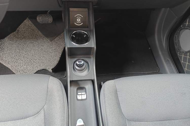 Used Wuling Zhiguang New Energy 2025 Comfort Model Gear Lever