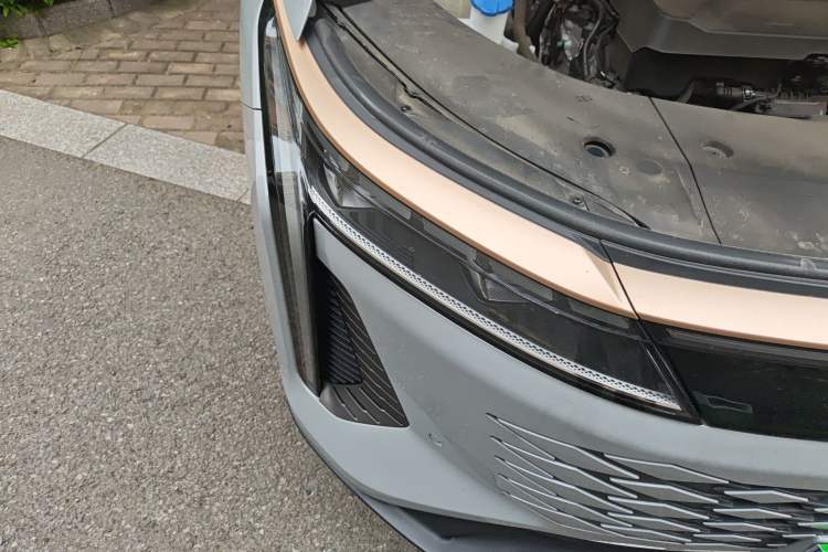 Used EXEED Stellar 2023 400T Four-Wheel Drive Luxury Edition Right Front Headlight