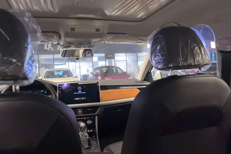 Used Volkswagen Bora 2026 200TSI DSG Yuexing Navigation Edition Headliner