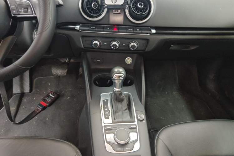 Used Audi A3 2018 30th Anniversary Edition Limousine 35 TFSI Fashion Model
