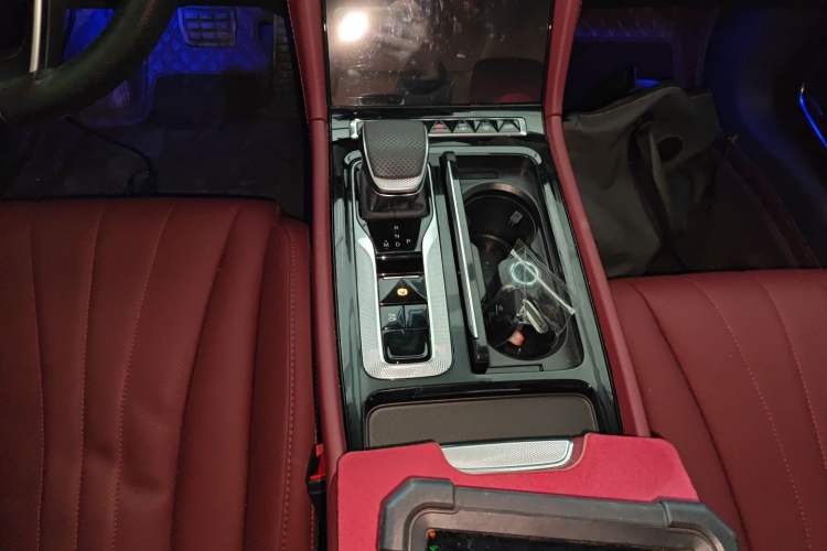 Used Hongqi H5 2025 1.5T DCT Qiyun 500 000th Unit Commemorative Edition