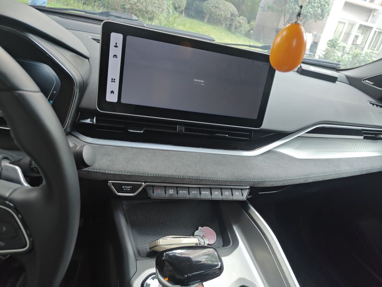 Geely Auto Preface 2023 2.0TD "Only This Verdant Green" Edition — снимка 13