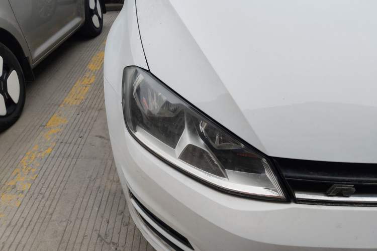 Used Volkswagen Golf 2016 1.6L Automatic Fashion Model