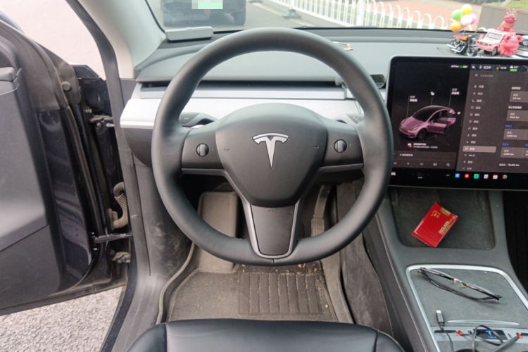 Used Tesla Model Y 2024 Rear-Wheel-Drive Version
