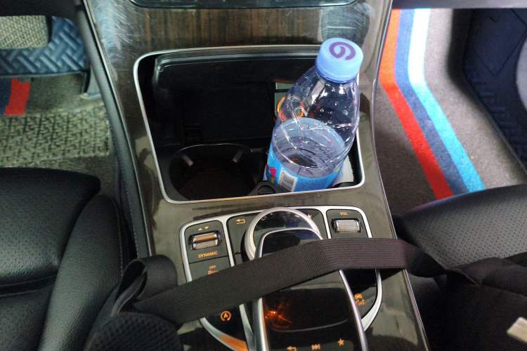 Used Mercedes-Benz GLC 2017 GLC 260 4MATIC Dynamic Edition Gear Lever