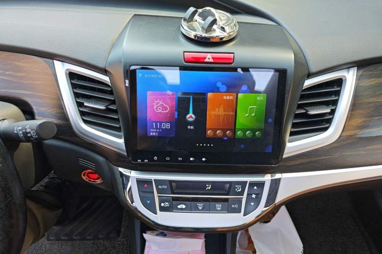 Used Honda Jade 2017 1.8L automatic Comfort version 5 seats
