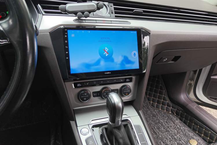 Used Volkswagen Variant 2016 380TSI Two-Wheel-Drive Style Edition Audio And AC Panel