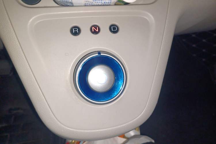 Used ORA White Cat 2020 360 km Luxury Version Gear Lever