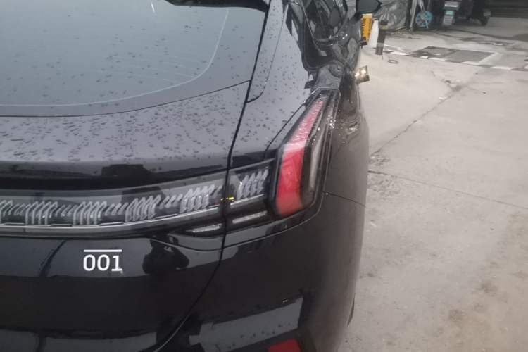 Used Zeekr 001 2024 WE Edition 95 kWh All-Wheel Drive Exterior 3