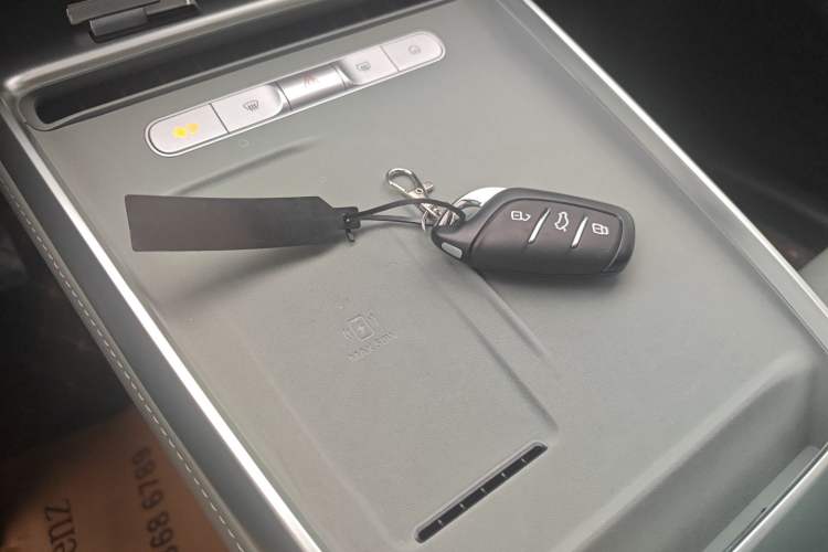 Used Roewe D6 2025 520km Smart Enjoyment Version
