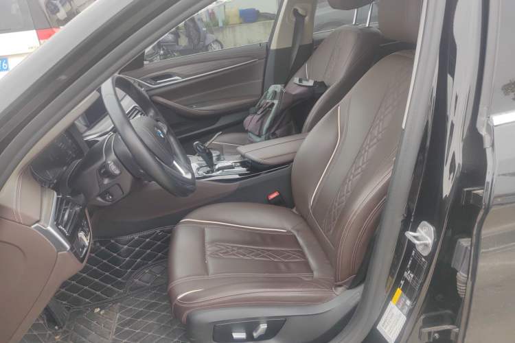 Used BMW 5 Series New Energy 2020 530Le Luxury Package Left Front Seat