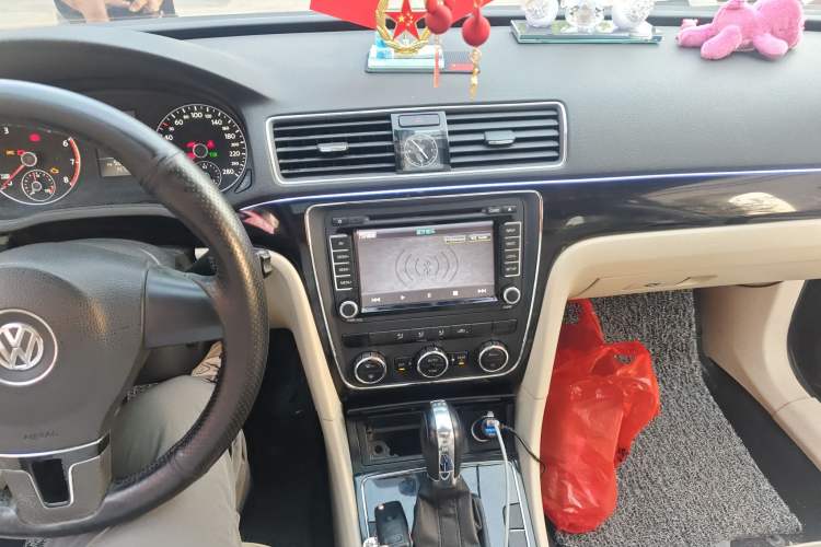 Used Volkswagen Passat 2011 1.8TSI Automatic Prestige Edition
