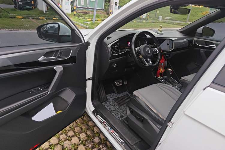 Used Volkswagen Tayron 2019 380TSI Four-Wheel Drive R-Line China VI-standard Driver Seat