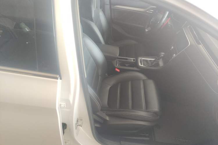 Used MG 6 2017 20T Automatic Luxury Smart Connect Version China V Standard
